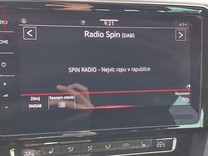 Volkswagen Passat (2020) 2.0 TDi, Elegance, DSG - fotka 16 z 18