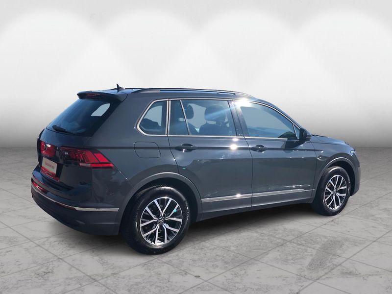 Volkswagen Tiguan 2.0 TDi DSG 7st. LIFE - fotka 2 z 28