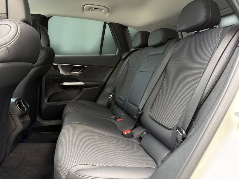 Mercedes-Benz GLC (2025) 220 d 4M - fotka 11 z 28