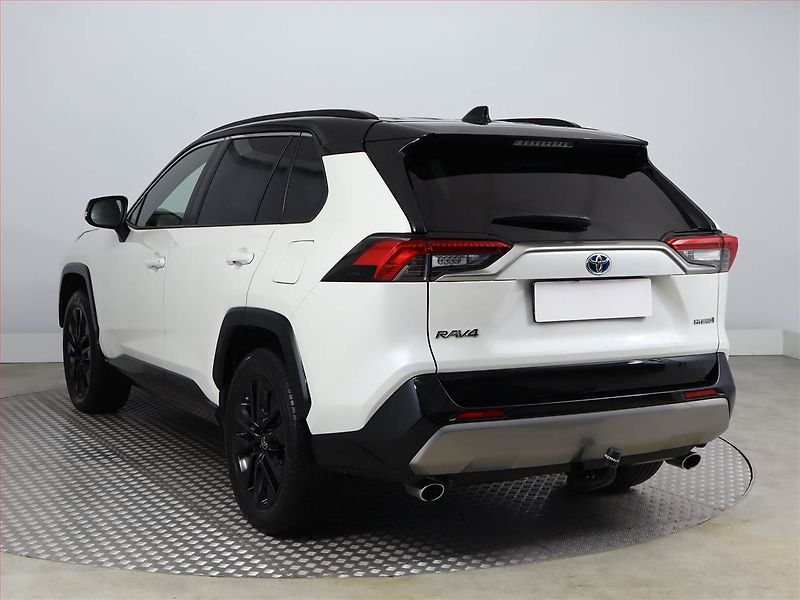 Toyota RAV4 (2022) 2.5 Hybrid - fotka 4 z 21