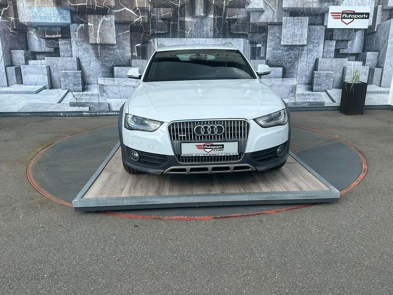 Audi A4 Allroad (2012) 2.0TDi, 105KW, 4x4, B&O - fotka 2 z 27