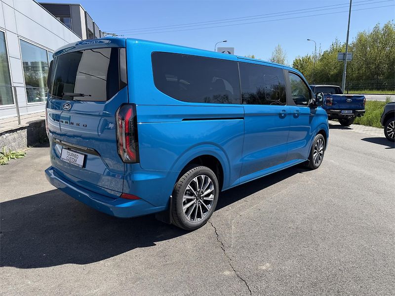 Ford Tourneo Custom (2025) Titanium X L2, Tourneo, 2.0 Ec - fotka 3 z 22