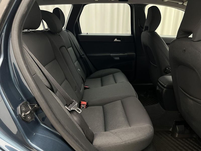 Volvo V50 1.6D SENZORY - fotka 18 z 36