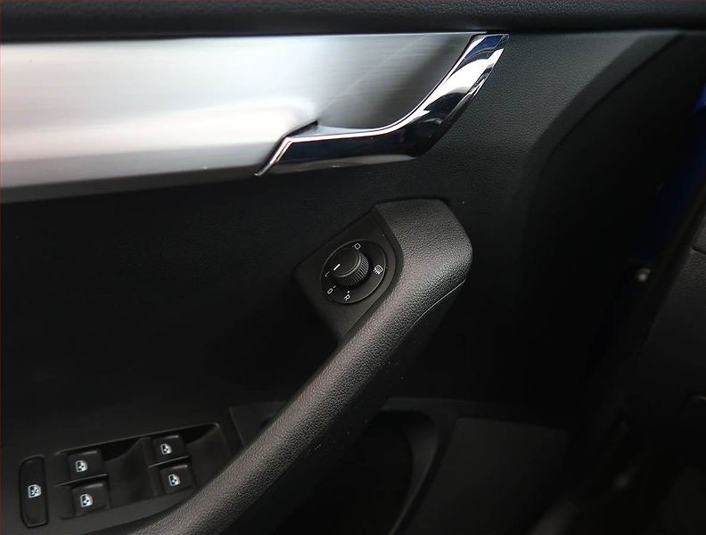 Škoda Octavia (2020) 1.0 TSI, Serv.kniha, Navi - fotka 22 z 22