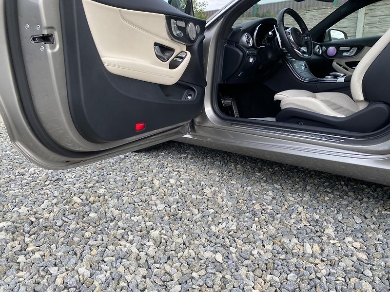 Mercedes-Benz Třídy C C 400 COUPE 4MATIC 51.000KM - fotka 88 z 149