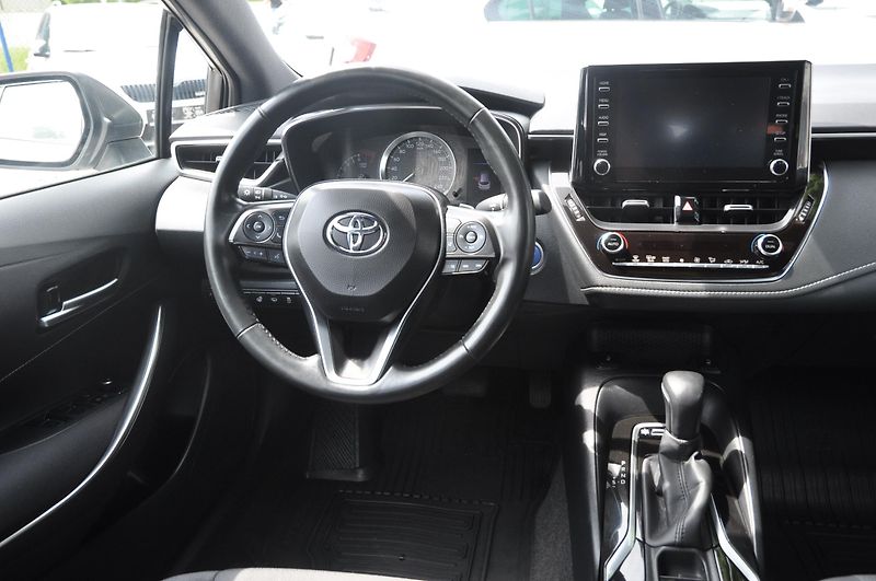 Toyota Corolla 2.0 Hybrid 112kW KOMBI - fotka 5 z 17