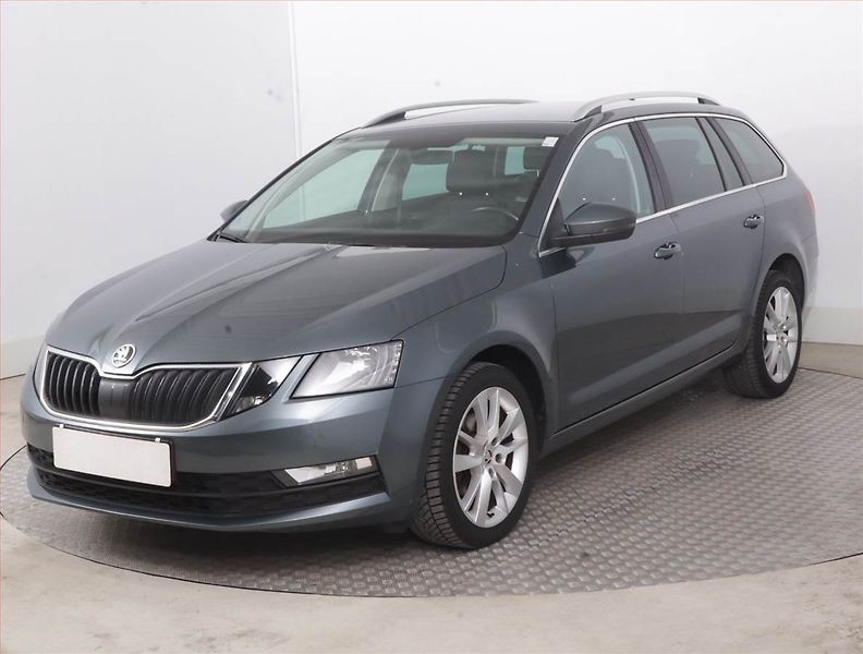 Škoda Octavia (2018) 1.5 TSI, Serv.kniha, Kůže - fotka 2 z 15