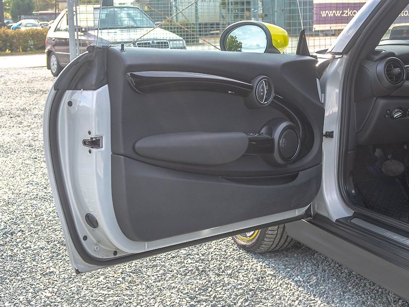 Mini Cooper (2020) ČR SE NAVI H/K – SoH 100% - fotka 23 z 64