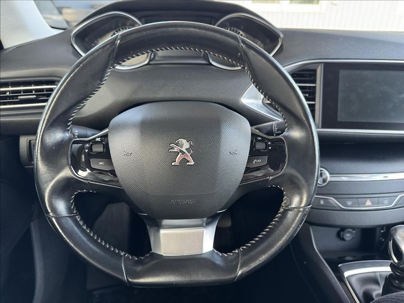 Peugeot 308 1,6 HDI,Servis.Kniha - fotka 13 z 21