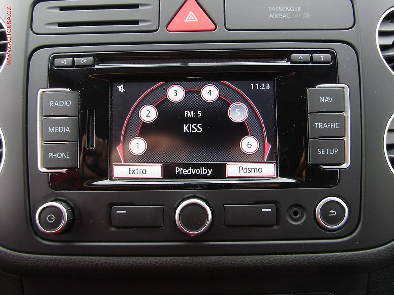 Volkswagen Golf Plus (2011) 1.6 TDi, AC - fotka 15 z 18