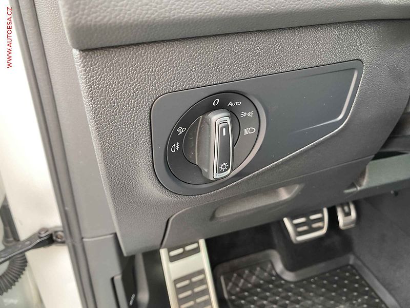 Volkswagen Tiguan (2021) 2.0 TSI 4x4, R-Line - fotka 15 z 25