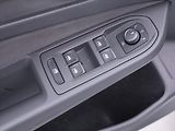 Volkswagen Golf 2,0 TSI GTI 180kW Virtual DPH - náhled 15