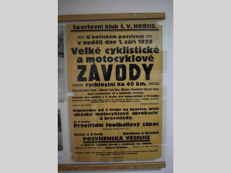 Tovární Jawa 350 pro seriál závodů Mistrovství světa z konce šedesátých lete - zřejmě technicky nejdokonalejší motocykl té doby