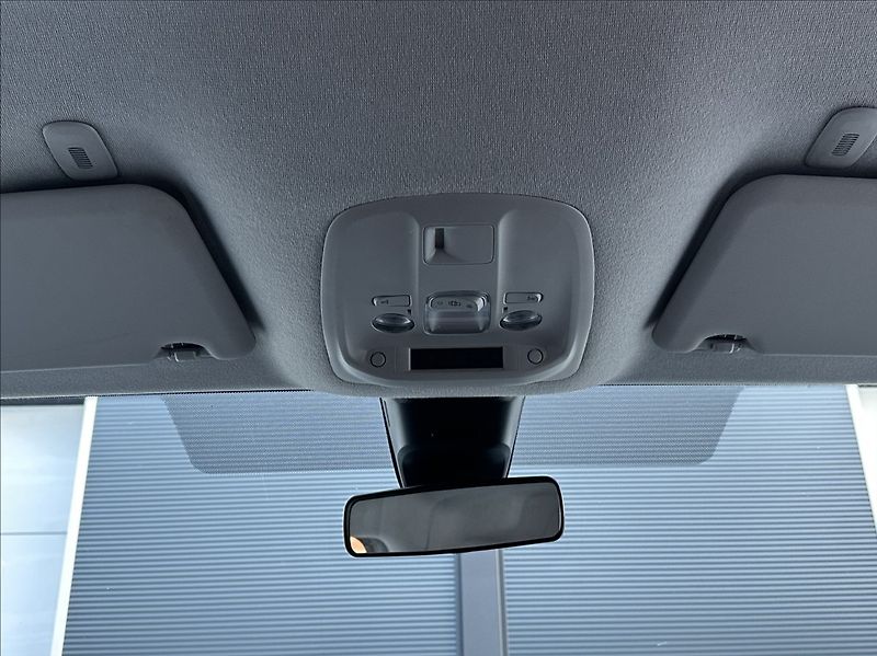 Opel Vivaro 2,0 CDTI 144PS  L2 Kombi Enjoy - fotka 27 z 53