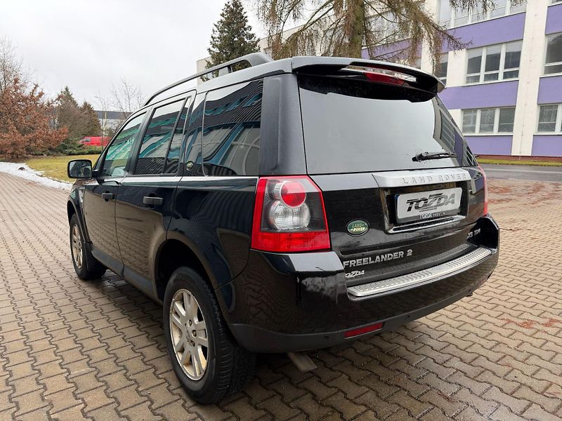 Land Rover Freelander 2 2,2TD4  4WD / servis.kn. - fotka 3 z 32