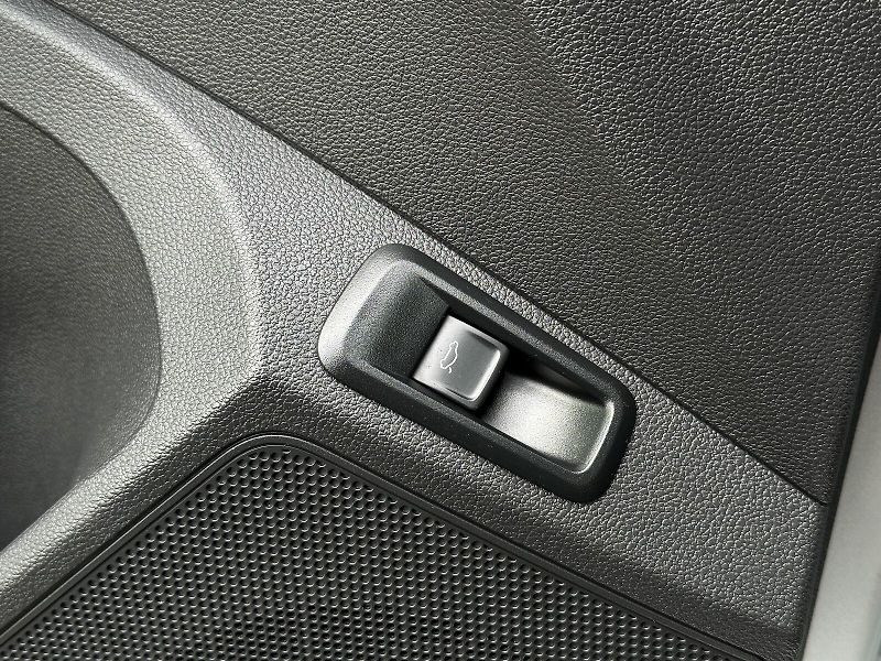 Škoda Scala 1.0TSi DSG 116PS LED V.Cockpit - fotka 18 z 47