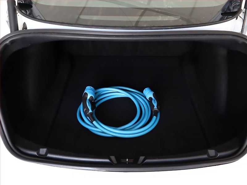 Tesla Model 3 (2020) Long Range 4WD 74kWh, SoH 90% - fotka 22 z 22