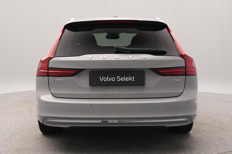 Volvo V90 B4 BRIGHT PLUS AUT - fotka 9 z 46