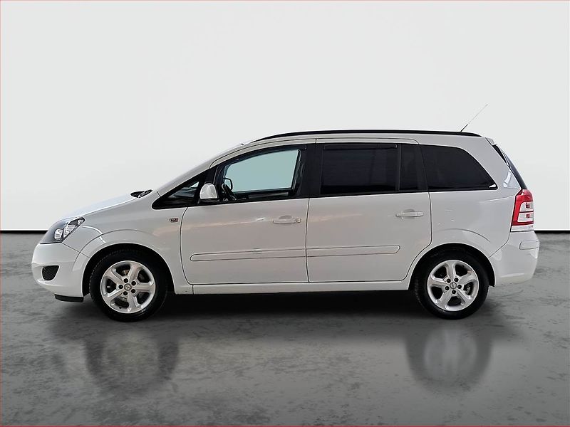 Opel Zafira (2014) 1.8, 7 míst - fotka 3 z 19
