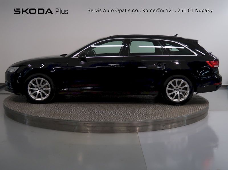 Audi A4 (2019) 40TDI 140KW 4x4 WEBASTO NAVI - fotka 3 z 39