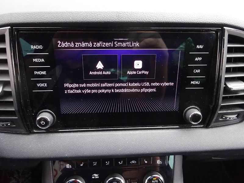 Škoda Karoq (2025) 2,0TDi /110kW  DSG Sportline - fotka 13 z 27