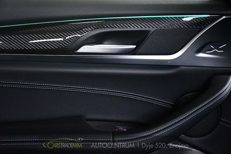 BMW X4 xD30d M-SPORT NTOP TAŽNÉ ČR 1M - fotka 46 z 54