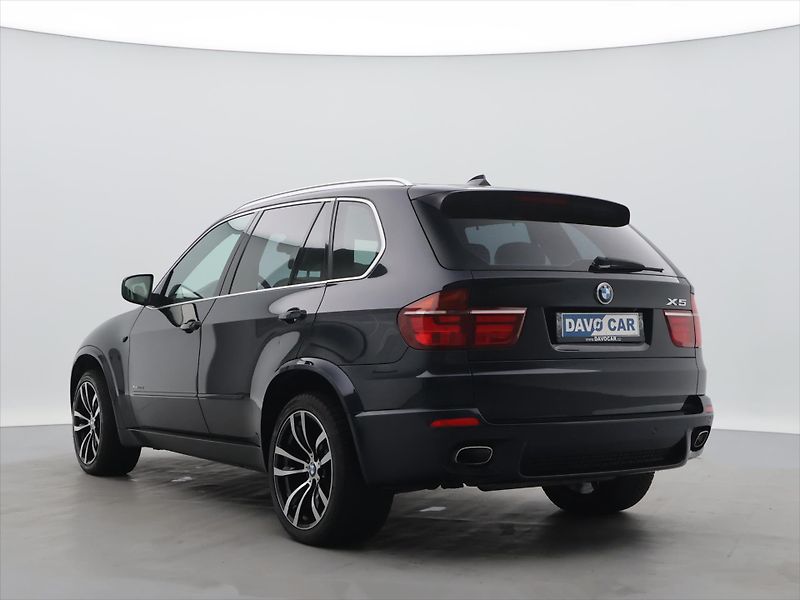 BMW X5 3,0 xDrive 40d 225kW CZ Kůže - fotka 5 z 27