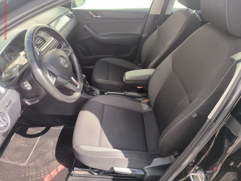 Škoda Rapid (2015) 1.2 TSi, Ambition, navi, TZ - fotka 9 z 17