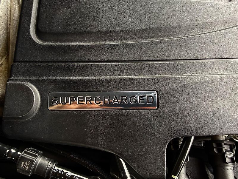 Jaguar XF 3,0 V6 S/C AWD REZERVACE - fotka 9 z 47