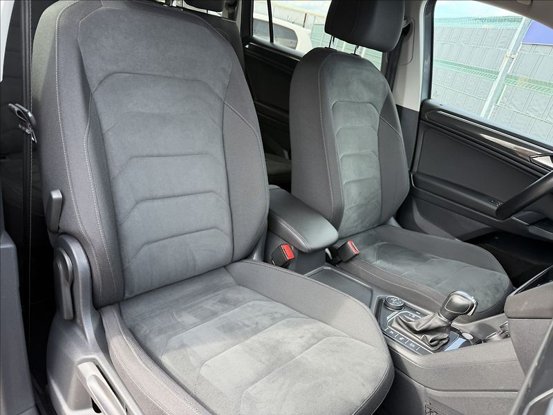 Volkswagen Tiguan Allspace 2.0 TSI 4Motion/Virtual/7míst - fotka 23 z 30