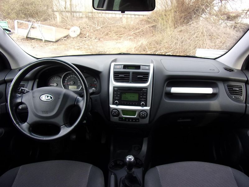 Kia Sportage 2.0 104kW LPG ACTIVE PĚKNÝ VŮZ - fotka 10 z 23