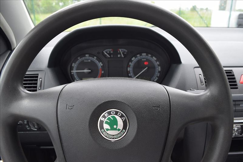 Škoda Fabia 1,4 i 74KW TAŽNÉ KLIMA PO STK - fotka 36 z 46
