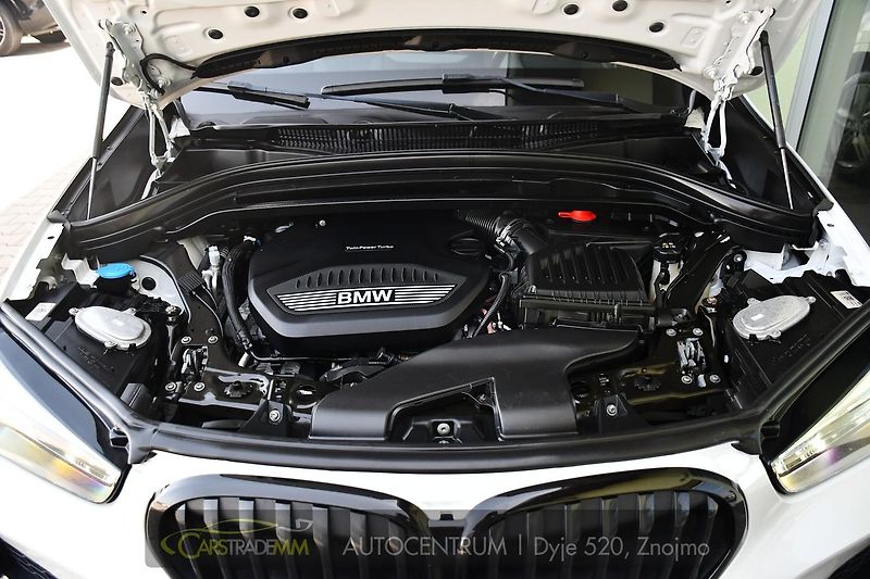 BMW X1 xDrive20d M-SPORT ČR - fotka 48 z 52