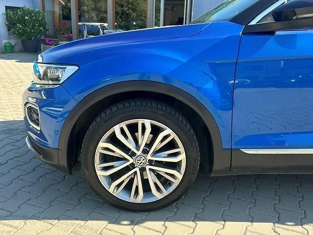 Volkswagen T-Roc 1,6TDi Bohatá výbava rezervace - fotka 11 z 59