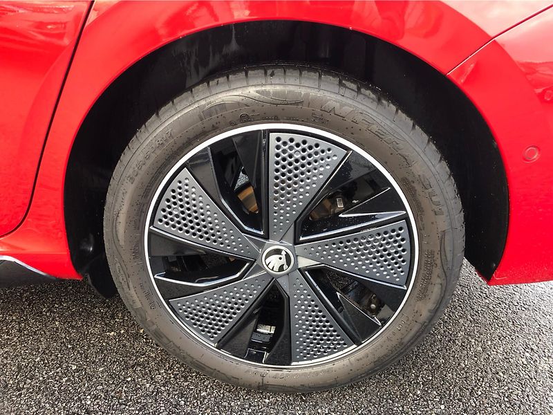 Škoda Scala 1.0 TSi DSG 7st. Monte Carlo - fotka 14 z 30