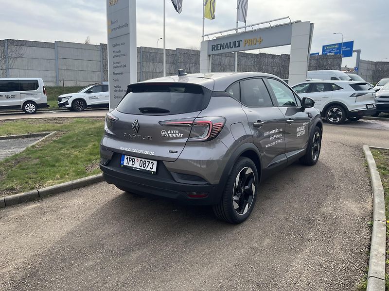 Renault Captur (2025) techno full hybrid E-Tech 160 - fotka 4 z 10
