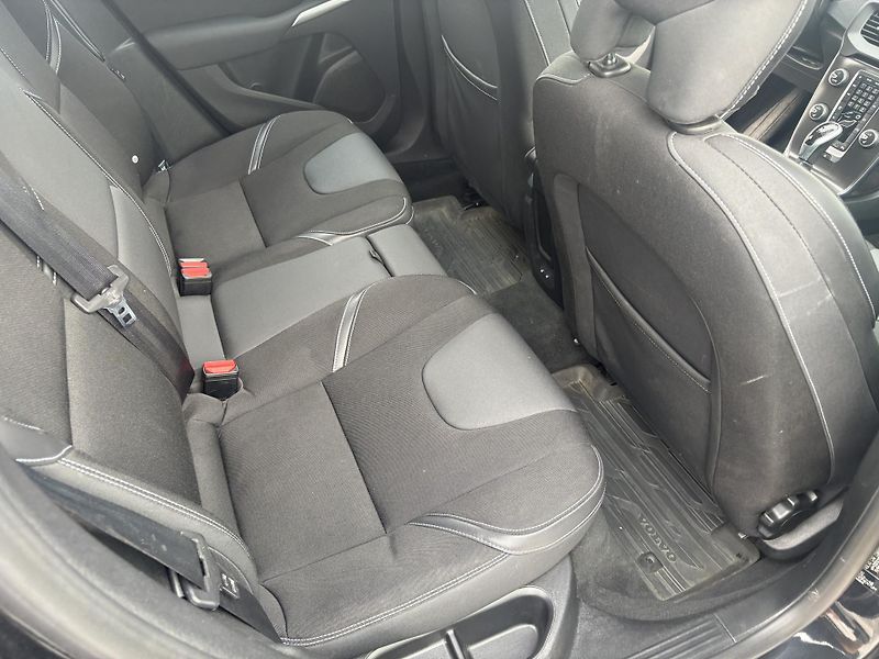 Volvo V40 - fotka 16 z 17