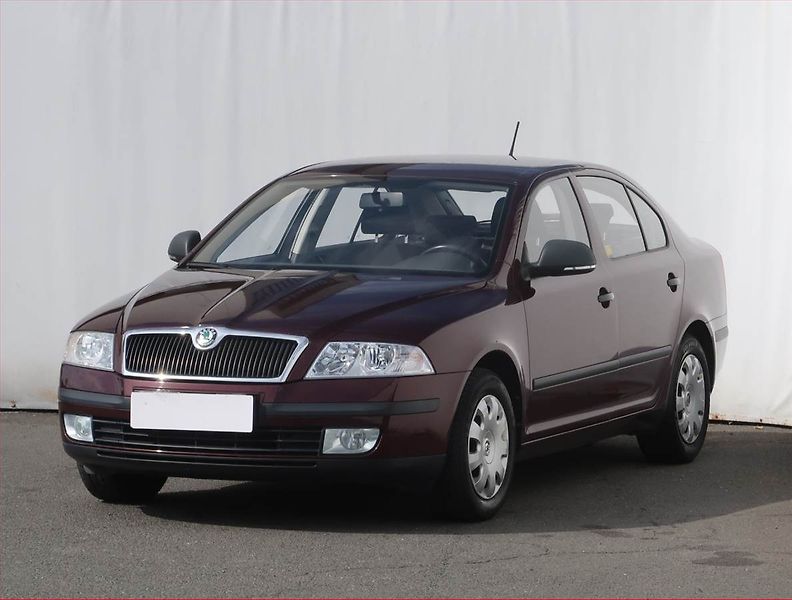 Škoda Octavia (2011) 1.6, ČR,1.maj, Serv.kniha - fotka 2 z 15