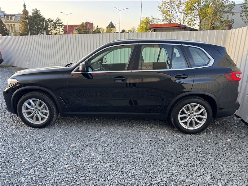 BMW X5 3,0 xDrive 30d DPH 1.maj. ČR - fotka 4 z 50