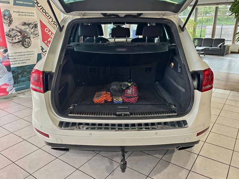 Volkswagen Touareg 3.0 TDi 176kW 4x4, 360° KAMERA - fotka 12 z 21