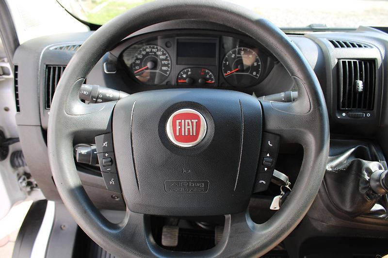 Fiat Ducato 2,3 JTD Maxi 7Míst+klima+webas - fotka 12 z 24