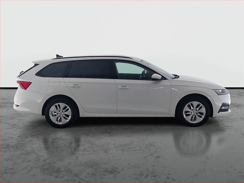 Škoda Octavia (2022) Ambition 2.0 TDI, Tempomat - fotka 6 z 20