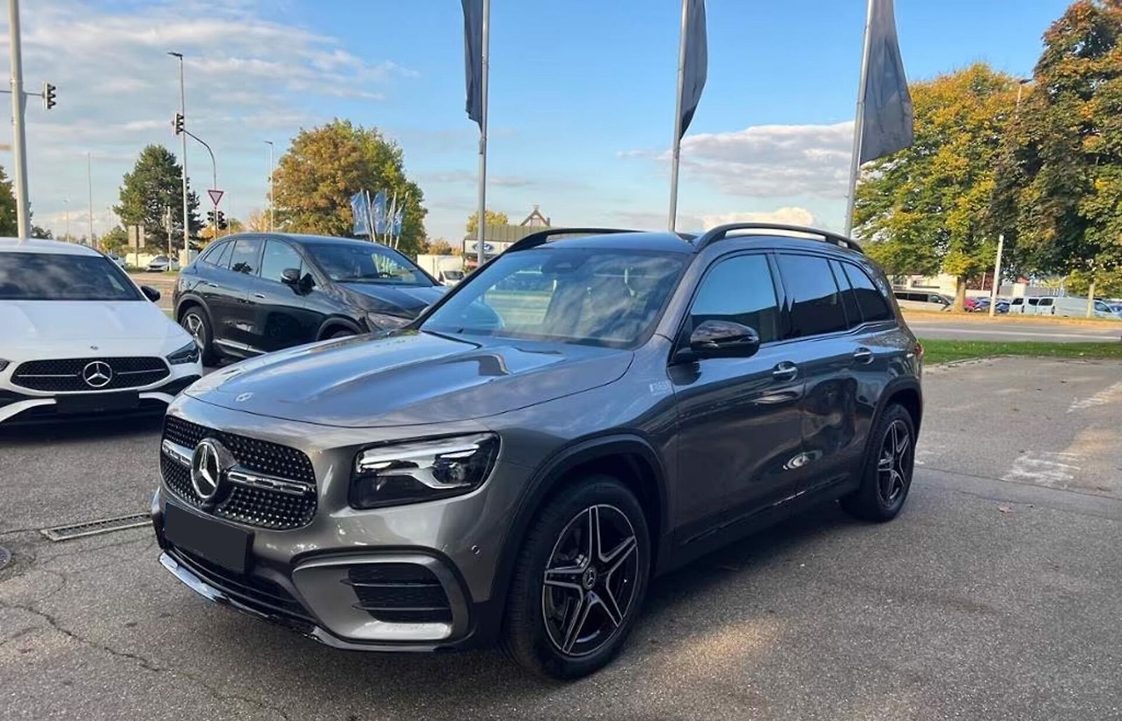 Mercedes-Benz GLB 200d 4M AMG Pano 7 míst MULTIB