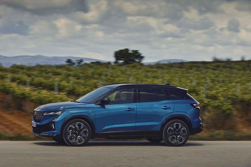 Renault Austral v modernizované podobě jsme zkoušeli blízko Barcelony.