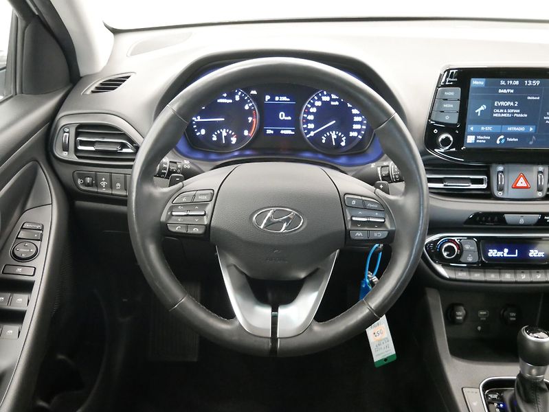 Hyundai i30 - fotka 18 z 29