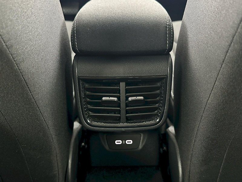 Škoda Fabia (2025) DSG 1.0TSI 85kW Top Selection - fotka 27 z 30