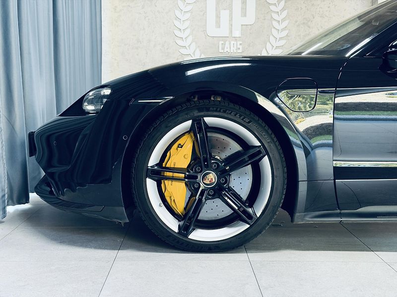Porsche Taycan (2020) Turbo S*KERAMIKY*REZERVACE - fotka 12 z 35