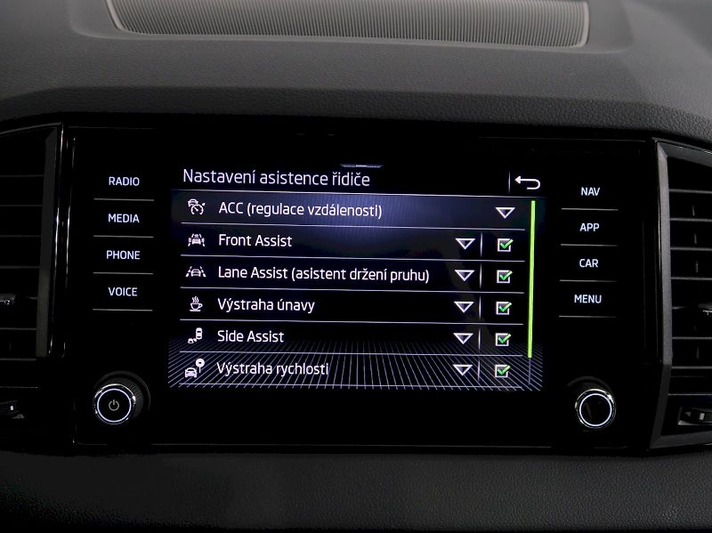Škoda Karoq (2026) SPORTLINE 2.0TDI 110KW 4x4 DSG - fotka 29 z 45