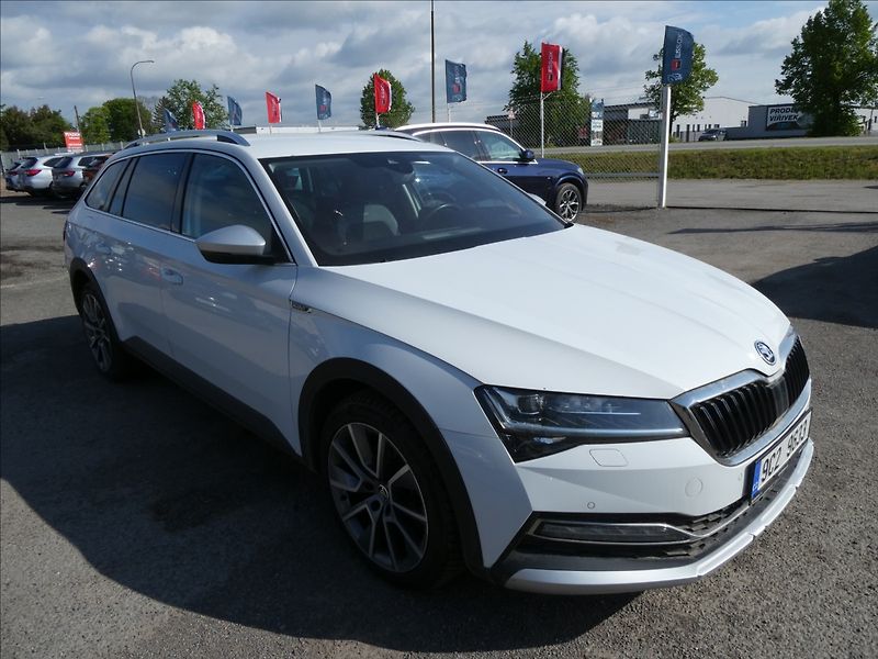 Škoda Superb 2,0 TDi 147kW SCOUT,DSG,4x4,DP - fotka 1 z 49