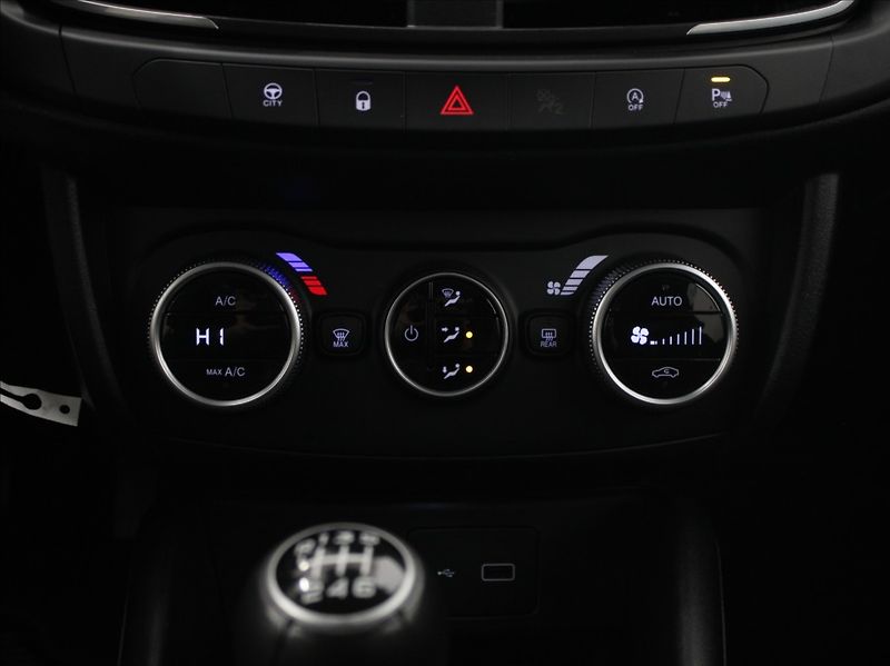 Fiat Tipo 1,6 MJet 96kW KOMBI Výprodej! - fotka 13 z 19
